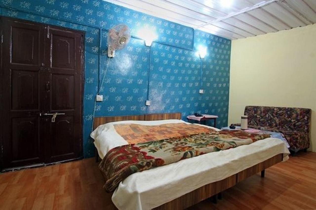 Hotel Walnut Grove Masuri Exterior foto