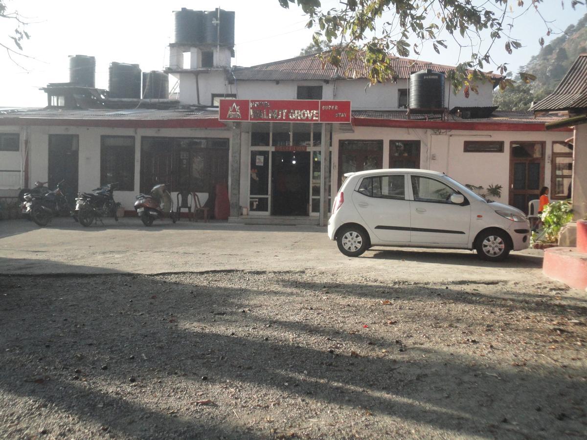 Hotel Walnut Grove Masuri Exterior foto