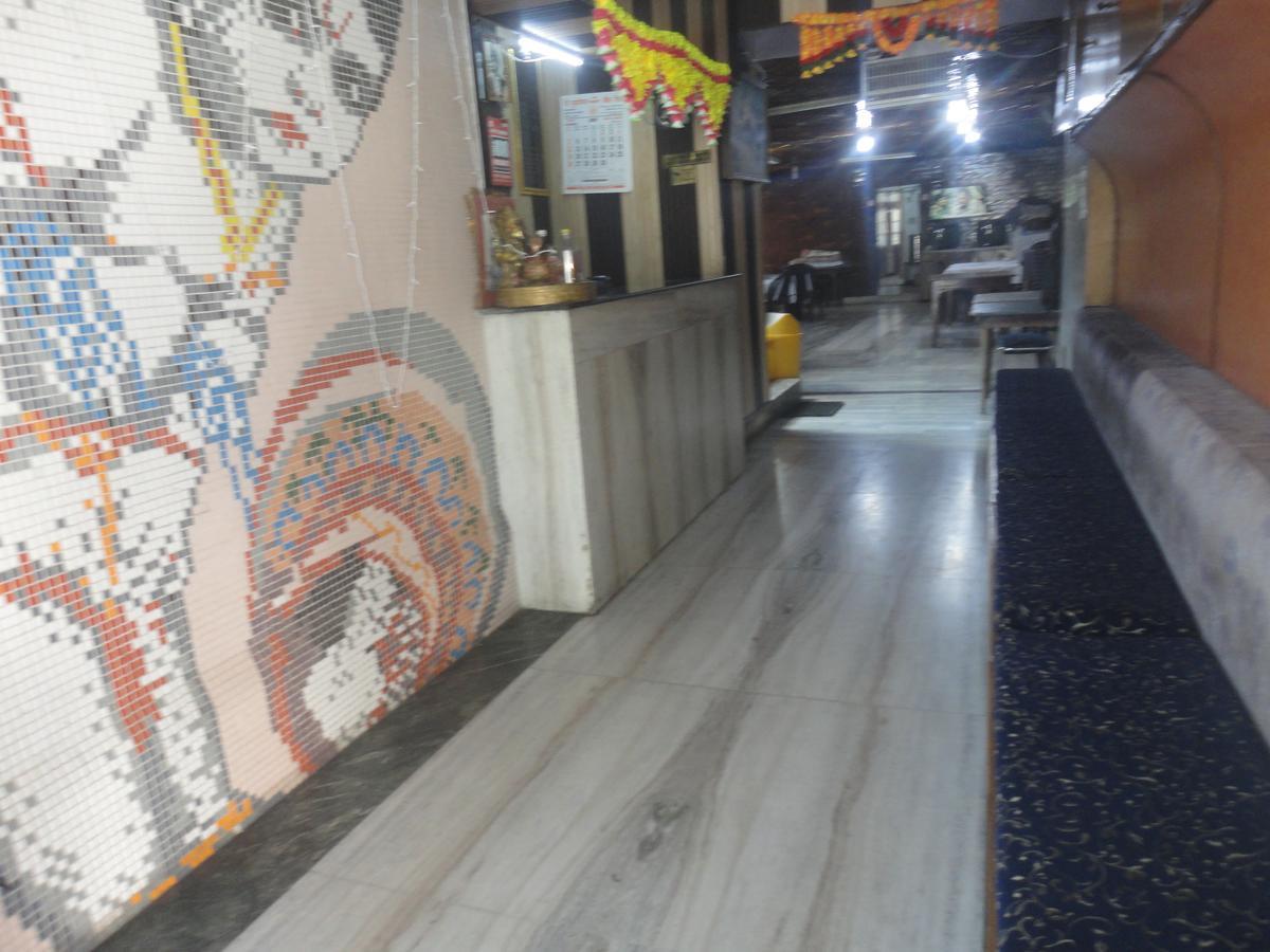 Hotel Walnut Grove Masuri Exterior foto